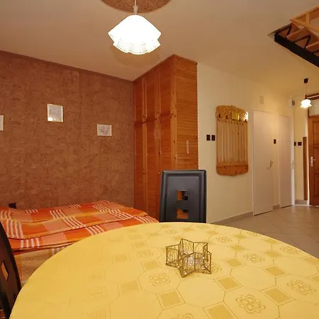 아파트 Milan Apartman-gyula 귤러